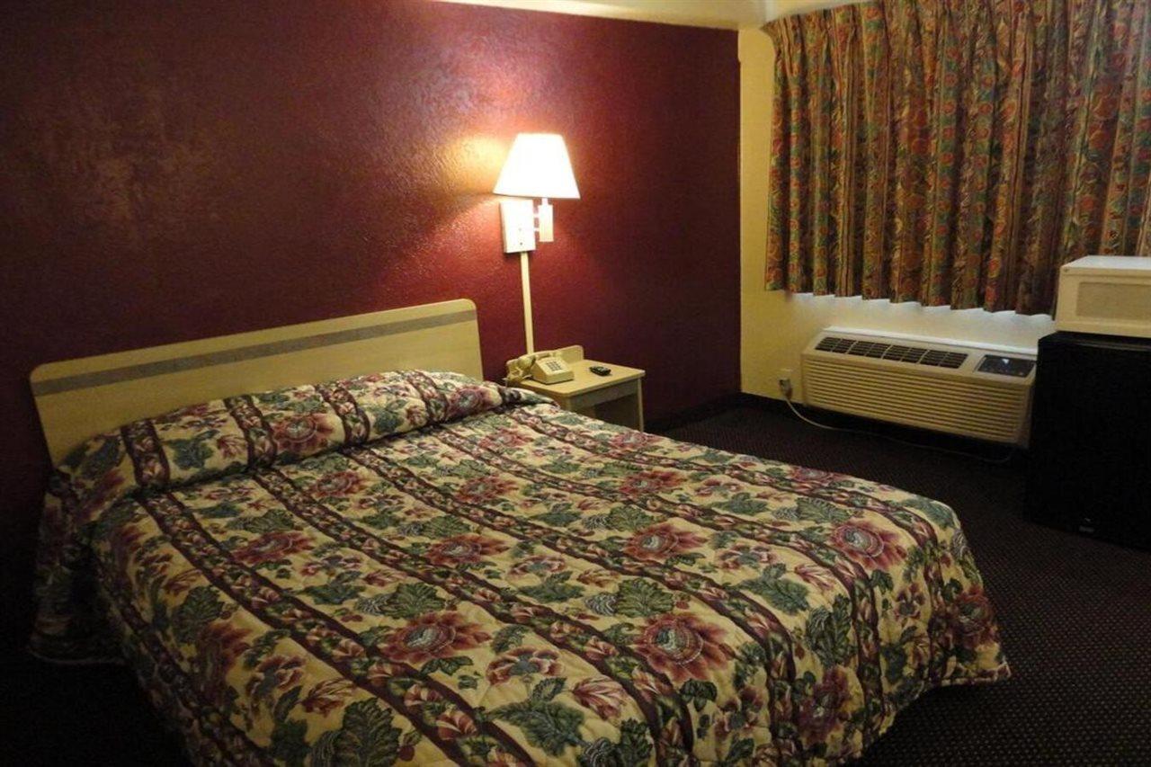 Americas Best Value Inn Battle Creek Kültér fotó