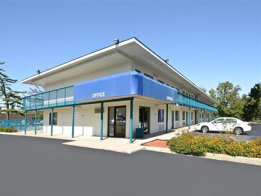 Americas Best Value Inn Battle Creek Kültér fotó